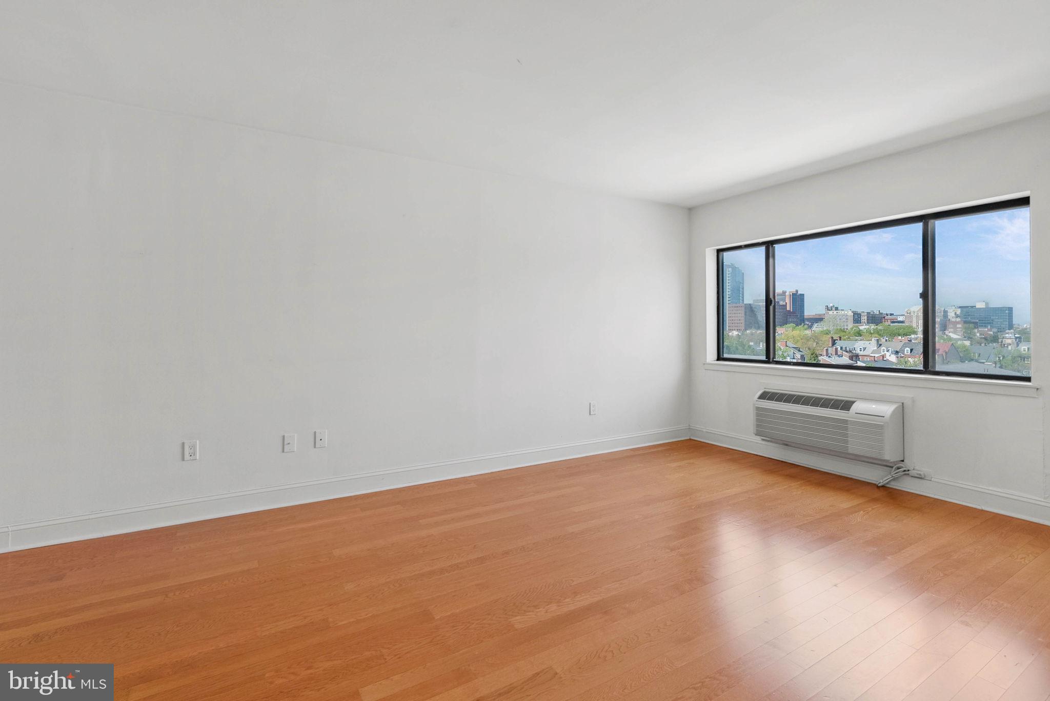 200 LOMBARD STREET 10 815