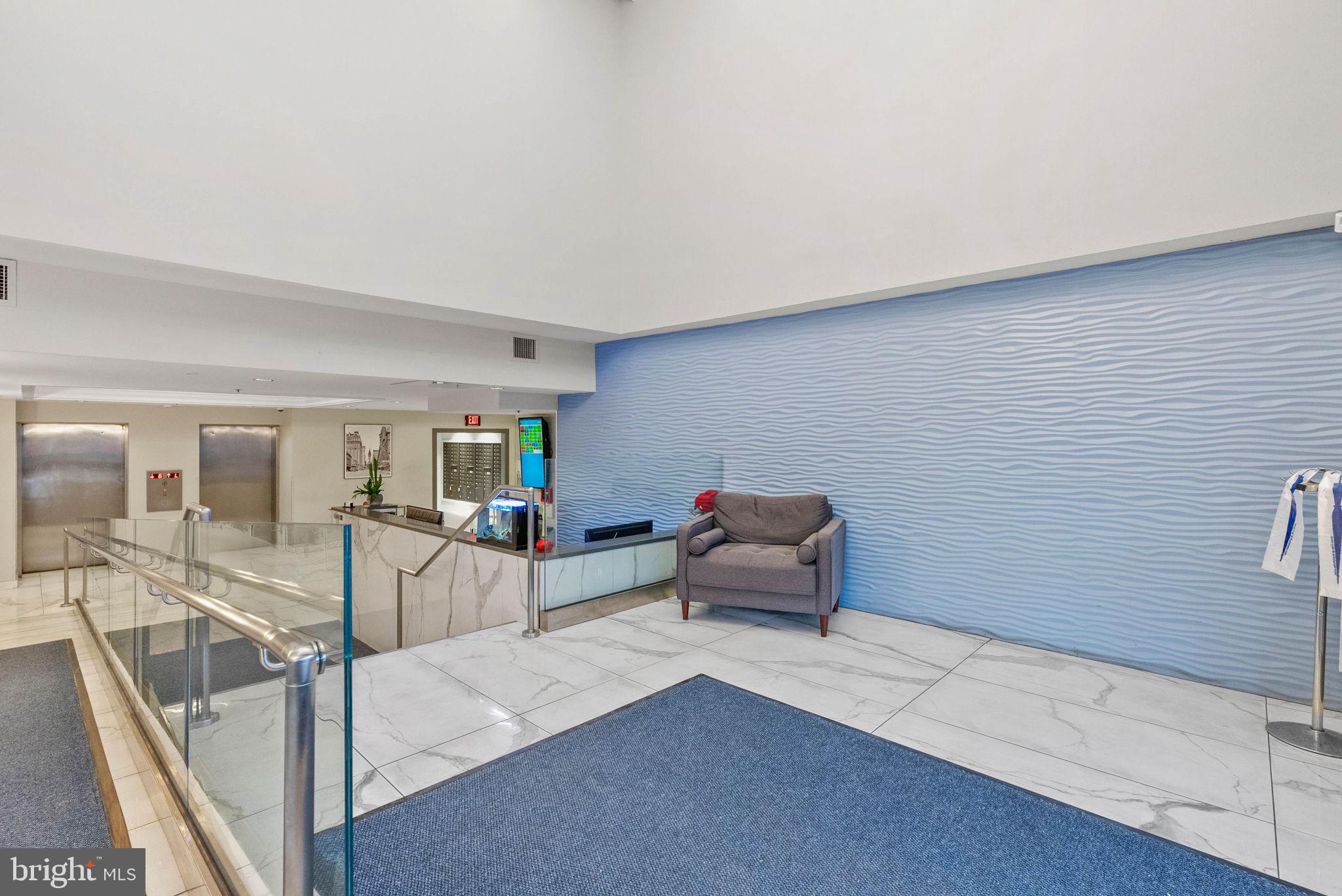 200 LOMBARD STREET 10 815
