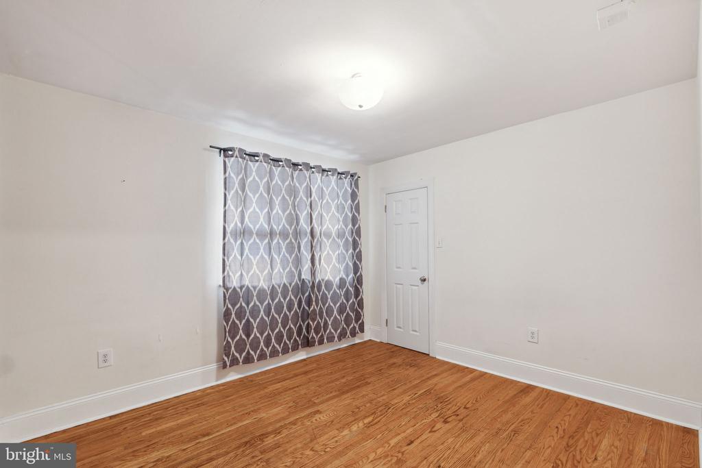 1305 SPRUCE STREET TH1C