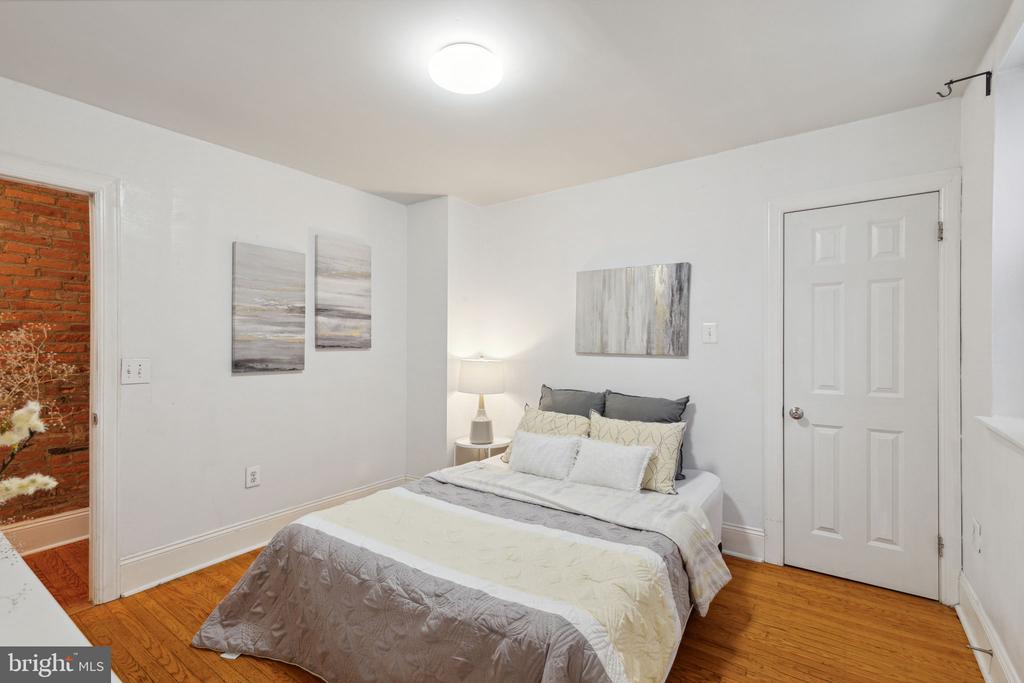 1305 SPRUCE STREET TH1C