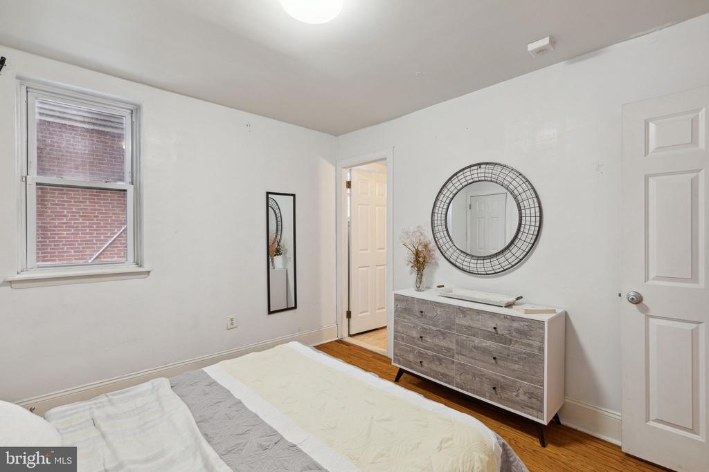 1305 SPRUCE STREET TH1C