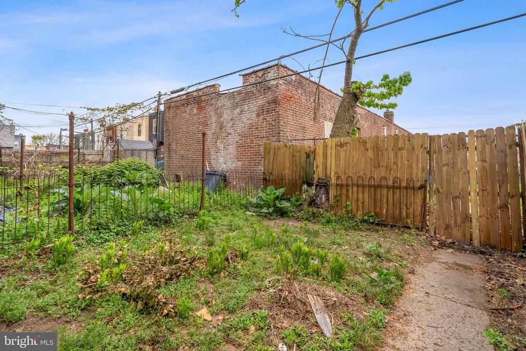4671 N 16TH STREET
