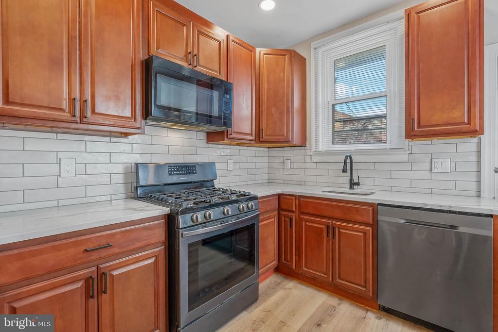 4671 N 16TH STREET