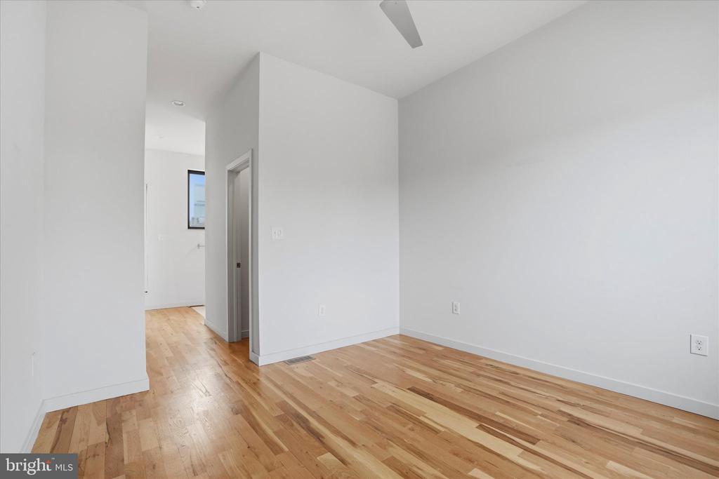 1734 FOLSOM STREET