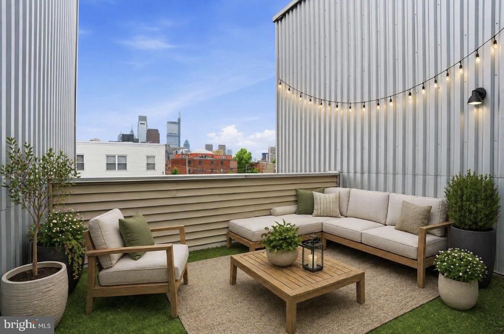 1734 FOLSOM STREET