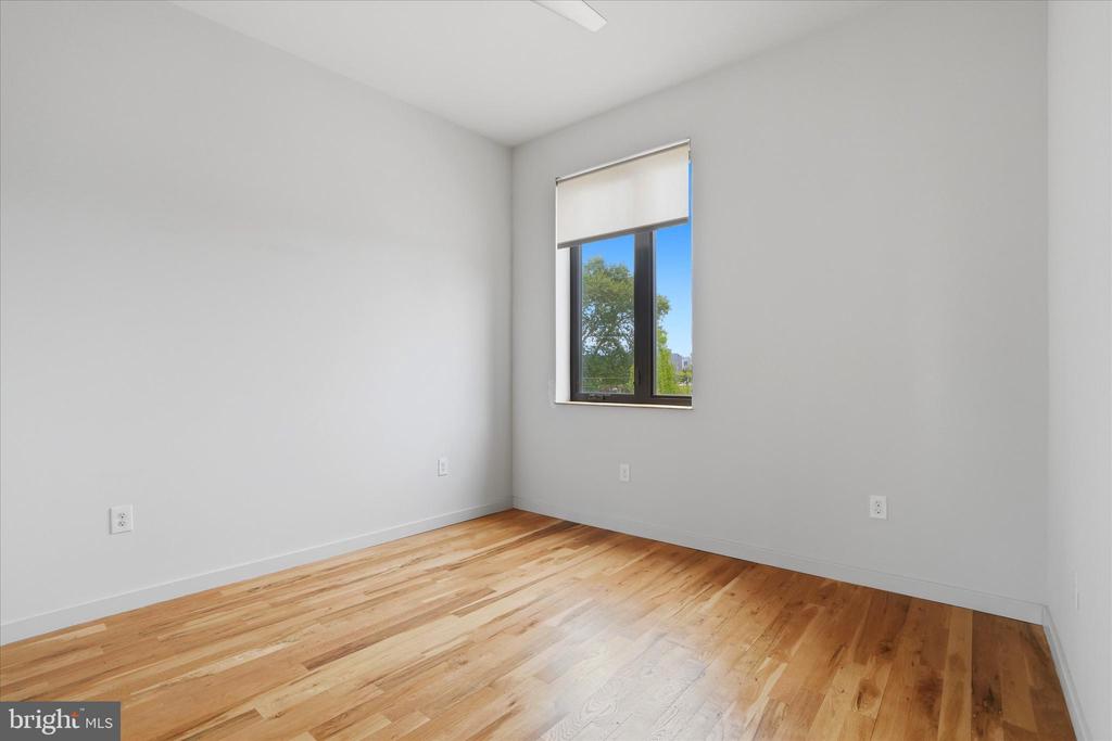 1734 FOLSOM STREET