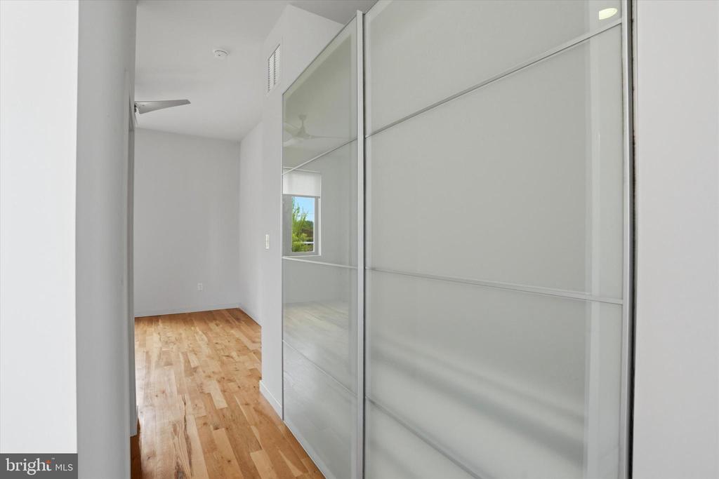 1734 FOLSOM STREET