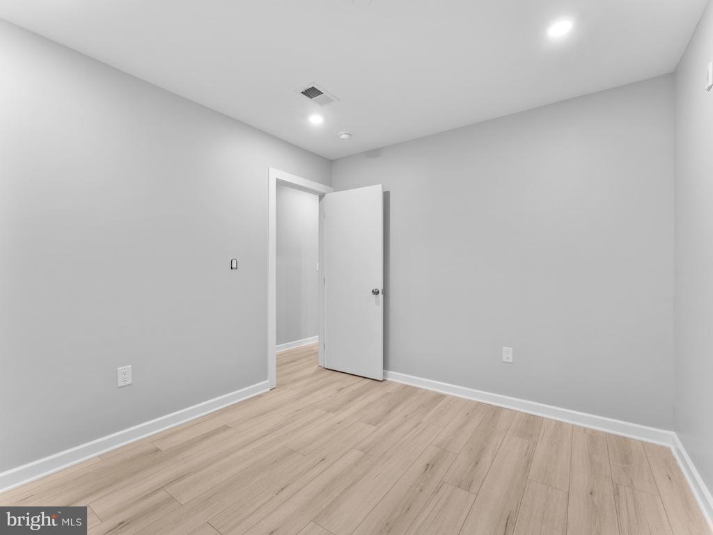 1682 N 54TH STREET