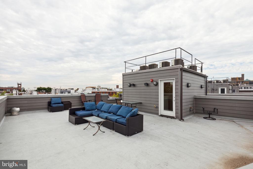 708 S SARTAIN STREET 10 4