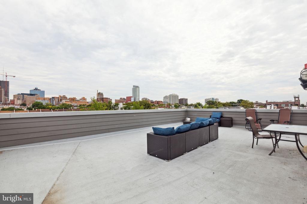 708 S SARTAIN STREET 10 4