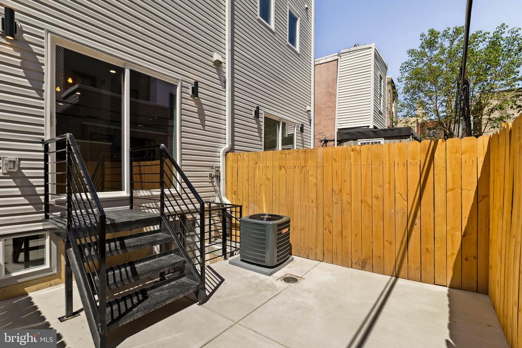 1711 N 4TH STREET