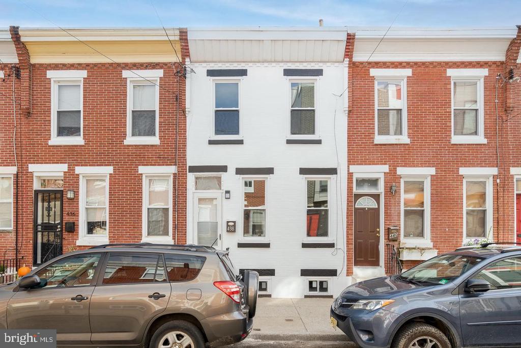 438 DUDLEY STREET