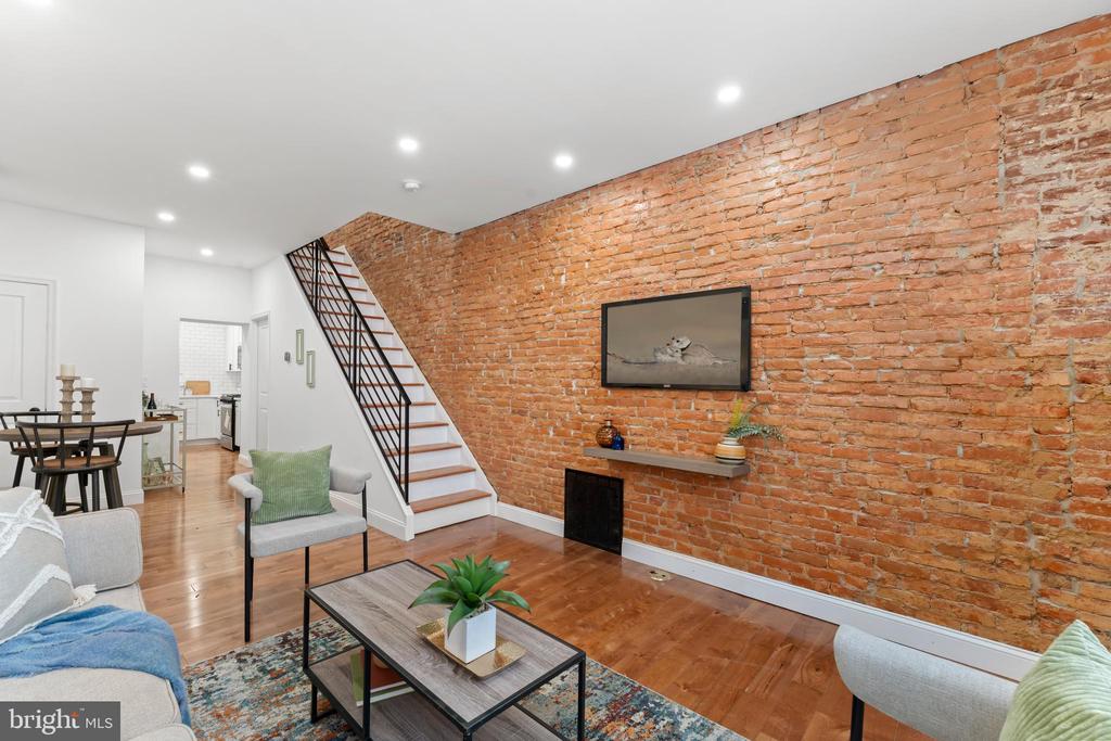 531 HOFFMAN STREET