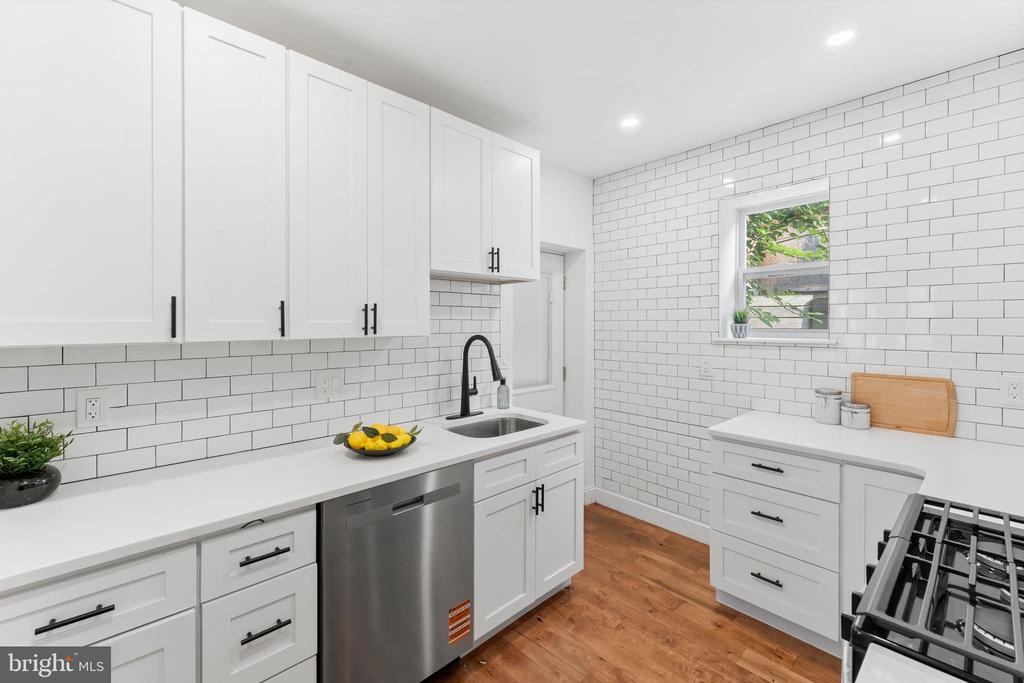 531 HOFFMAN STREET