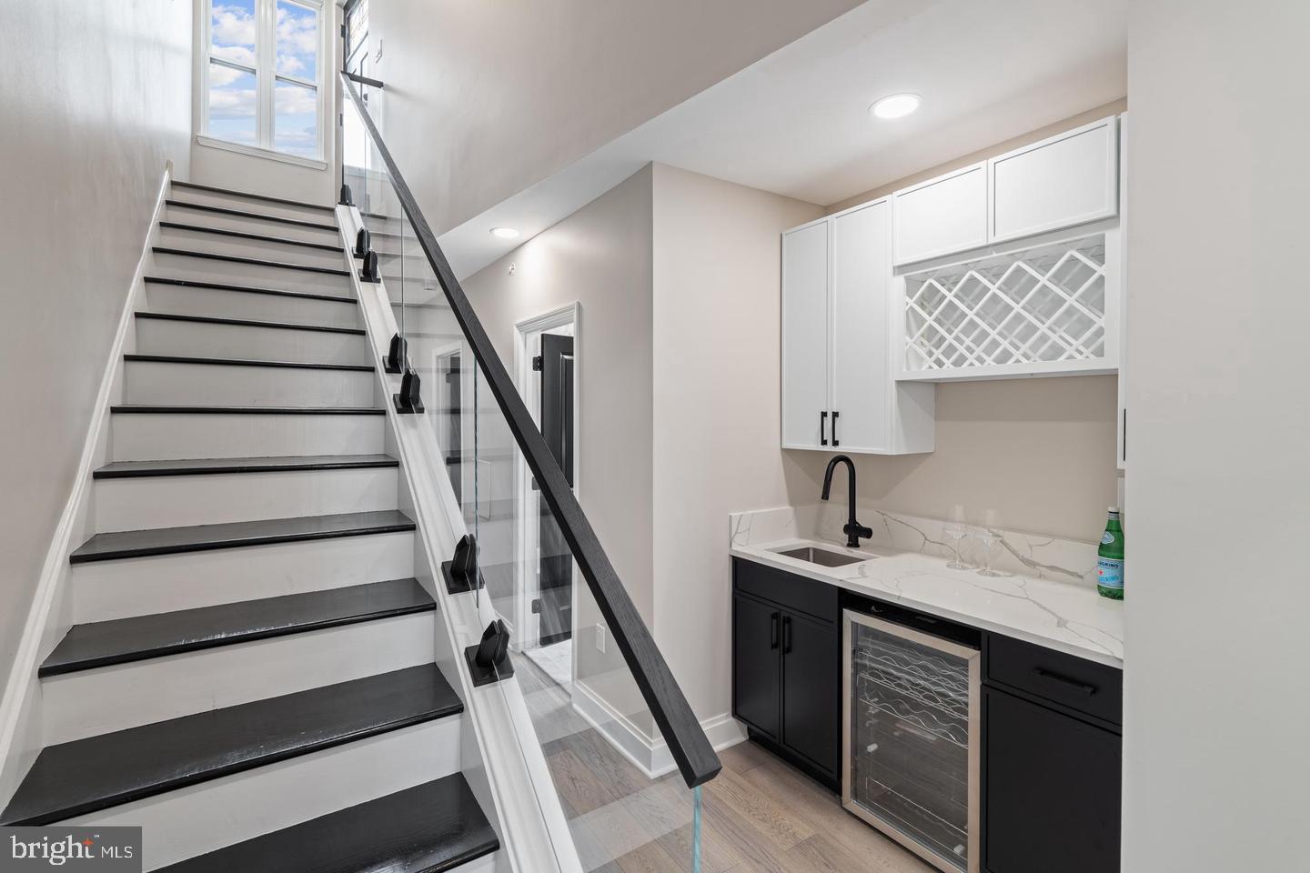 246 MONTROSE STREET