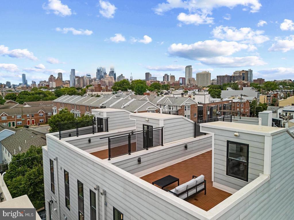 246 MONTROSE STREET
