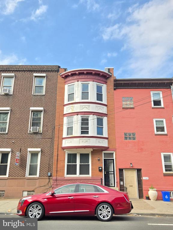 1351 CHRISTIAN STREET