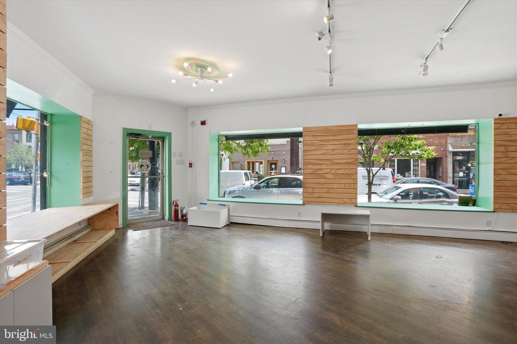 1600 E PASSYUNK AVENUE