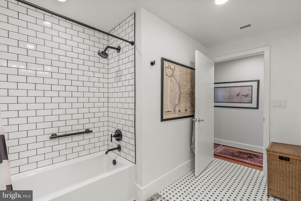 717 S COLUMBUS BOULEVARD 1416