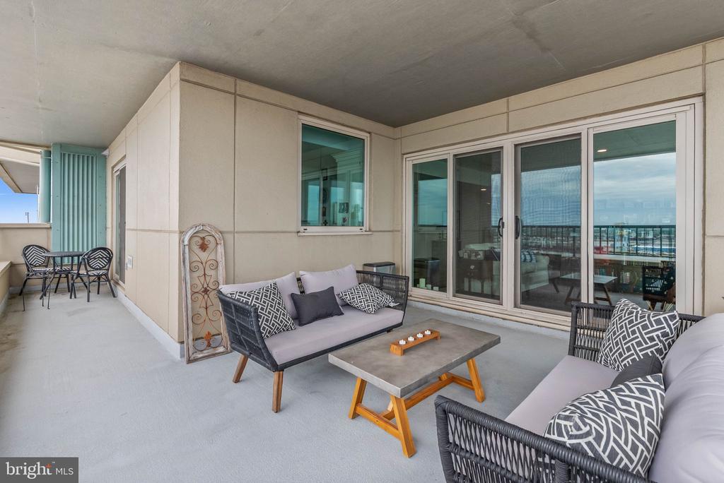 717 S COLUMBUS BOULEVARD 1416