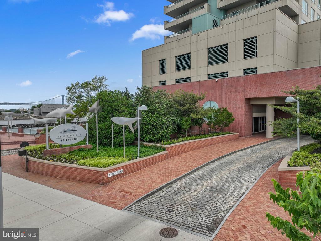 717 S COLUMBUS BOULEVARD 1416