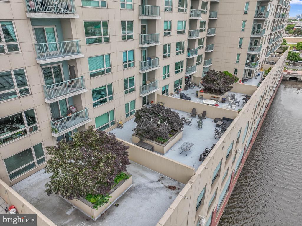 717 S COLUMBUS BOULEVARD 1416