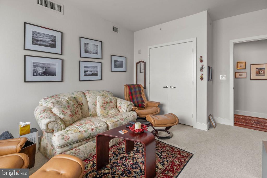 717 S COLUMBUS BOULEVARD 1416