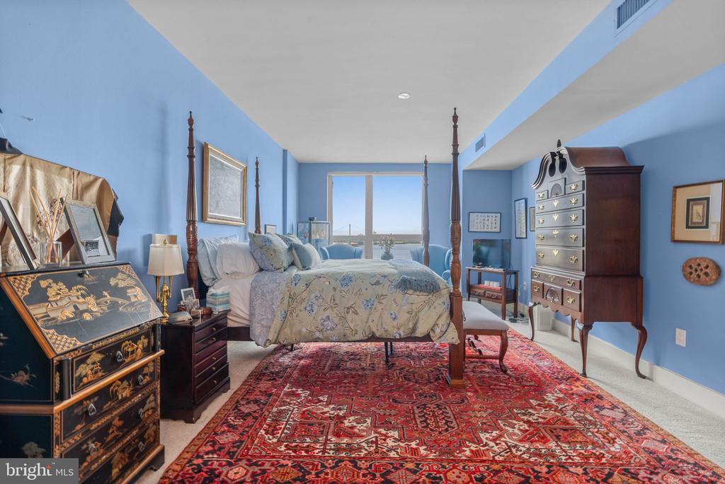 717 S COLUMBUS BOULEVARD 1416