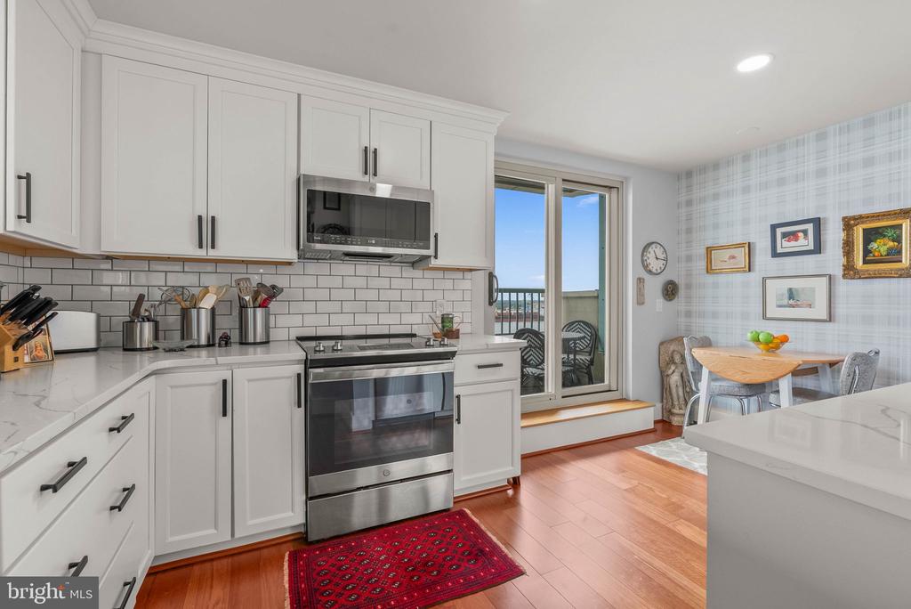 717 S COLUMBUS BOULEVARD 1416
