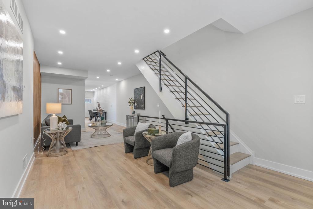 2551 SALMON STREET