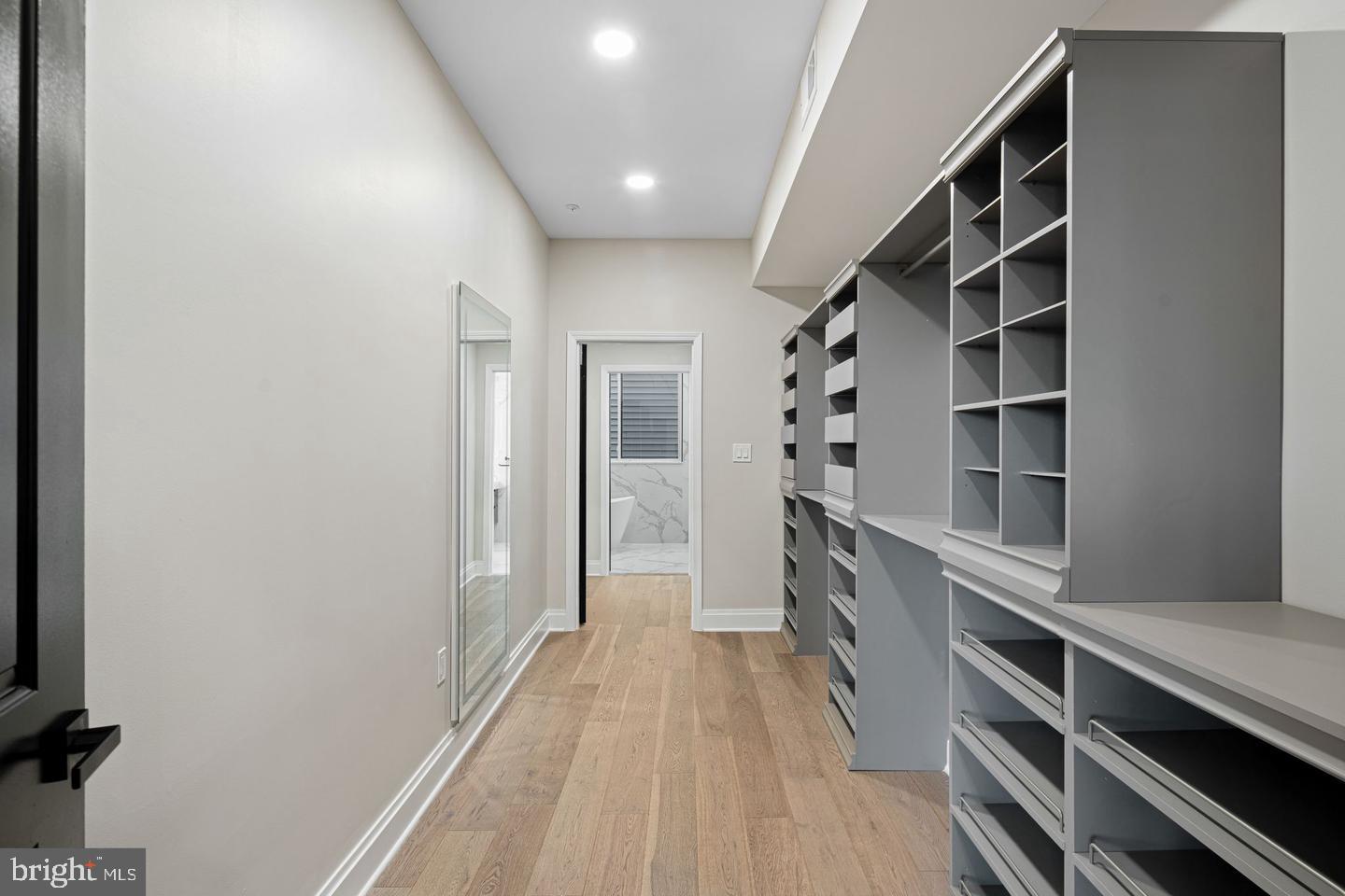 244 MONTROSE STREET