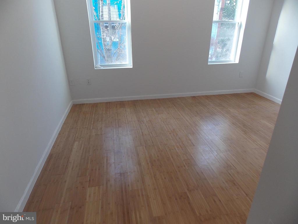 2269 N GRATZ STREET