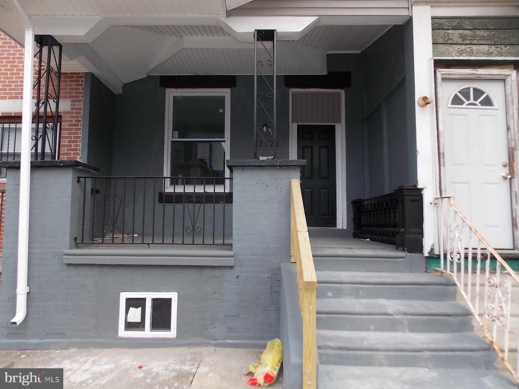 2323 W LEHIGH AVENUE