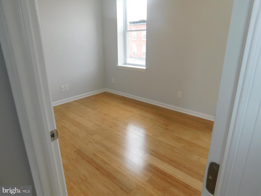 1105 N 42ND STREET