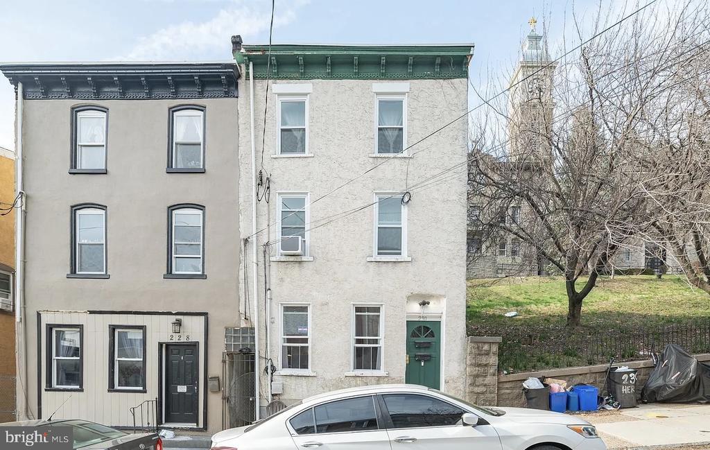 230 HERMITAGE STREET