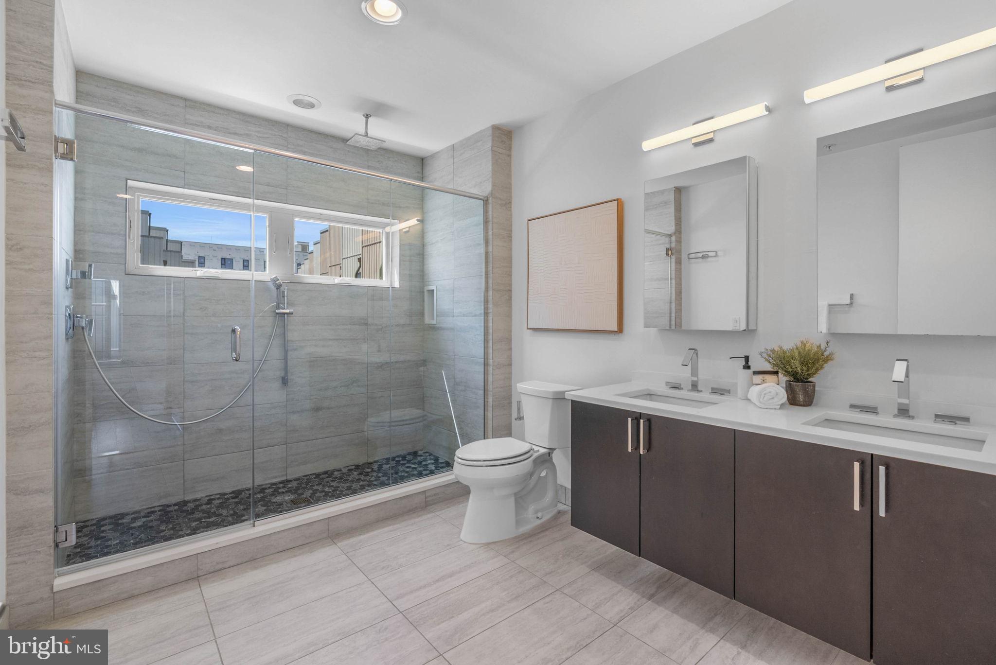 642 N 5TH STREET