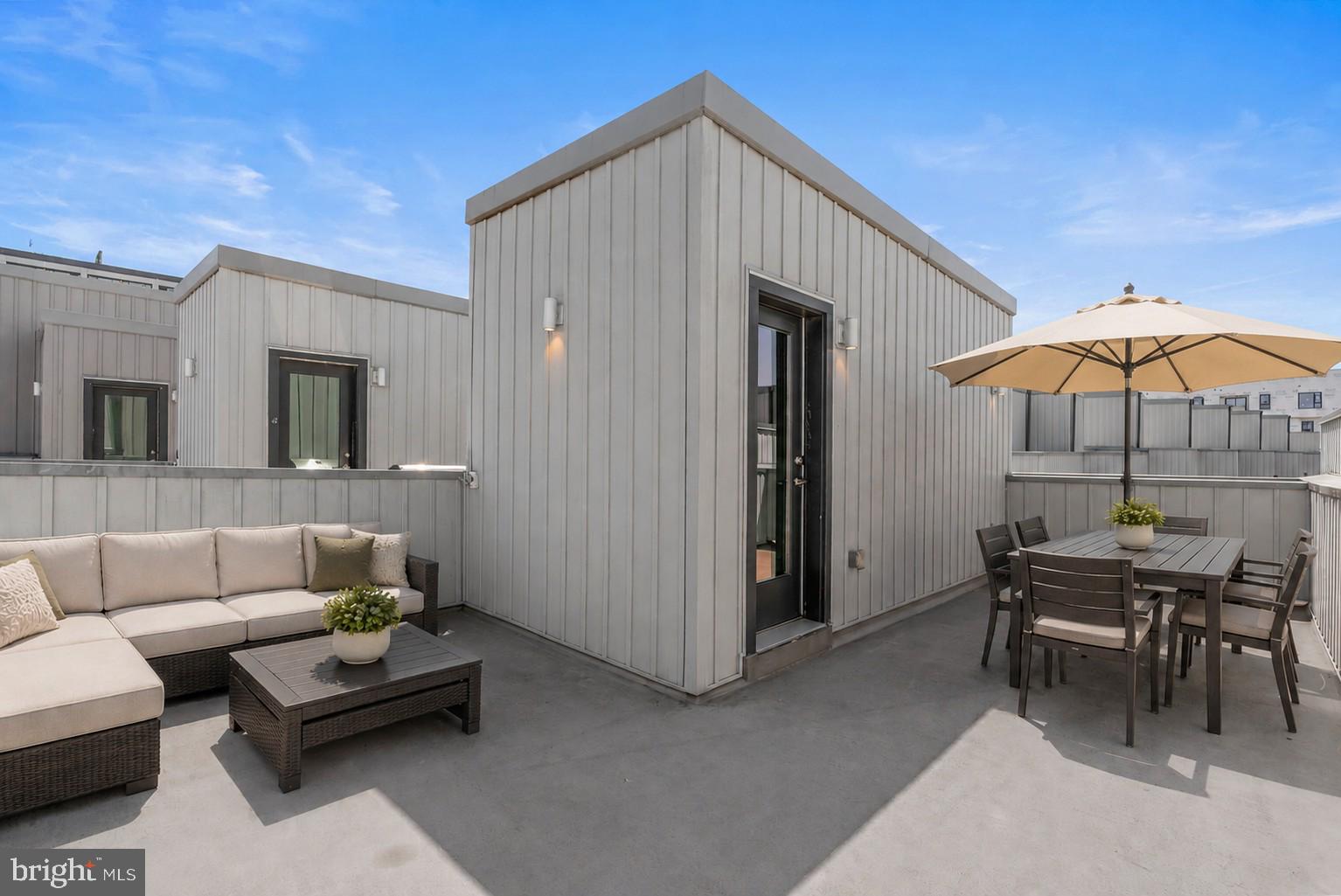 642 N 5TH STREET