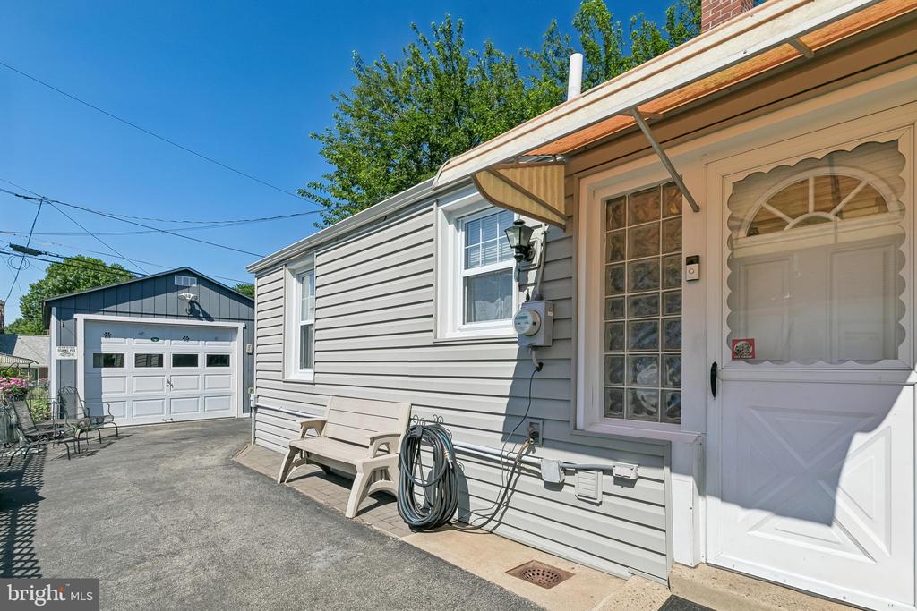 918 GRIFFITH STREET