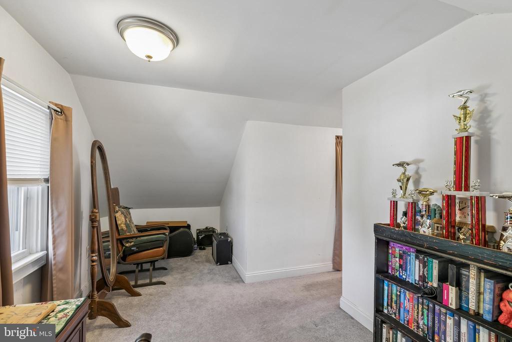 918 GRIFFITH STREET