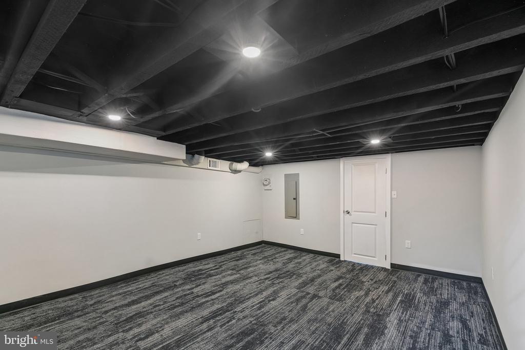 1526 N 58TH STREET 28