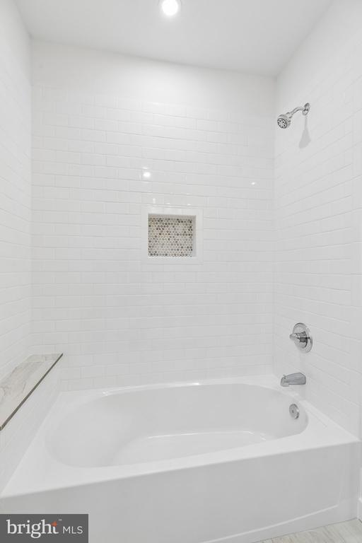 1526 N 58TH STREET 28