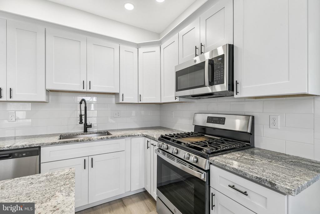 1526 N 58TH STREET 28