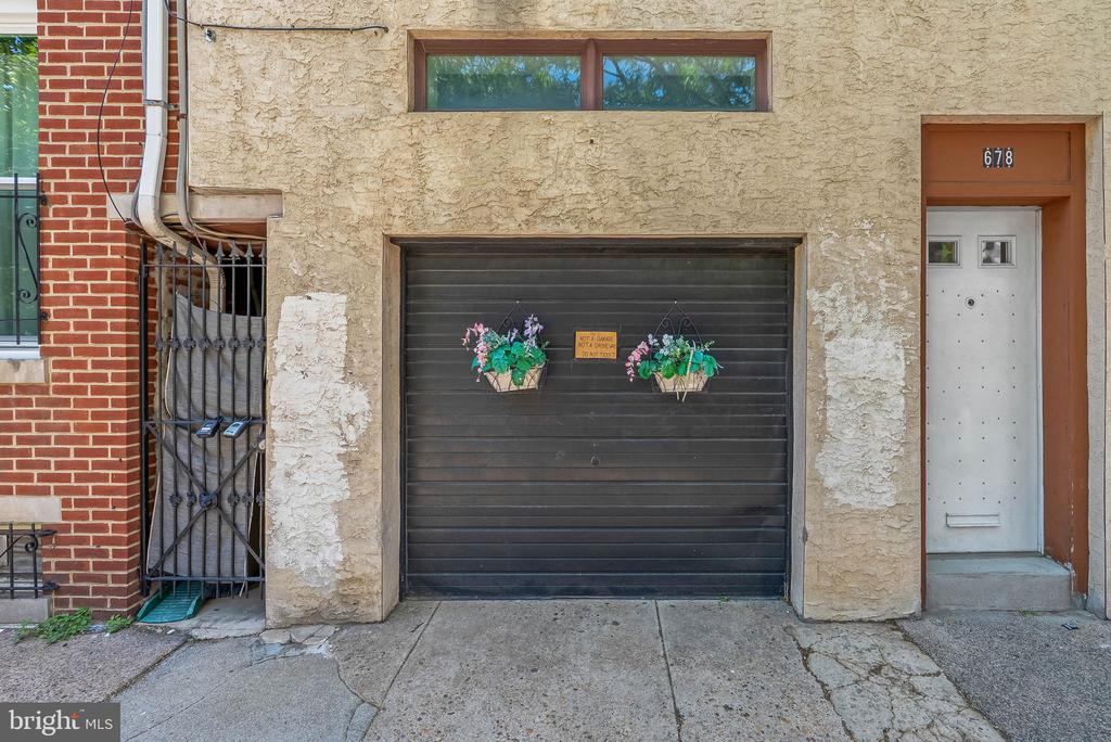 678 N 15TH STREET