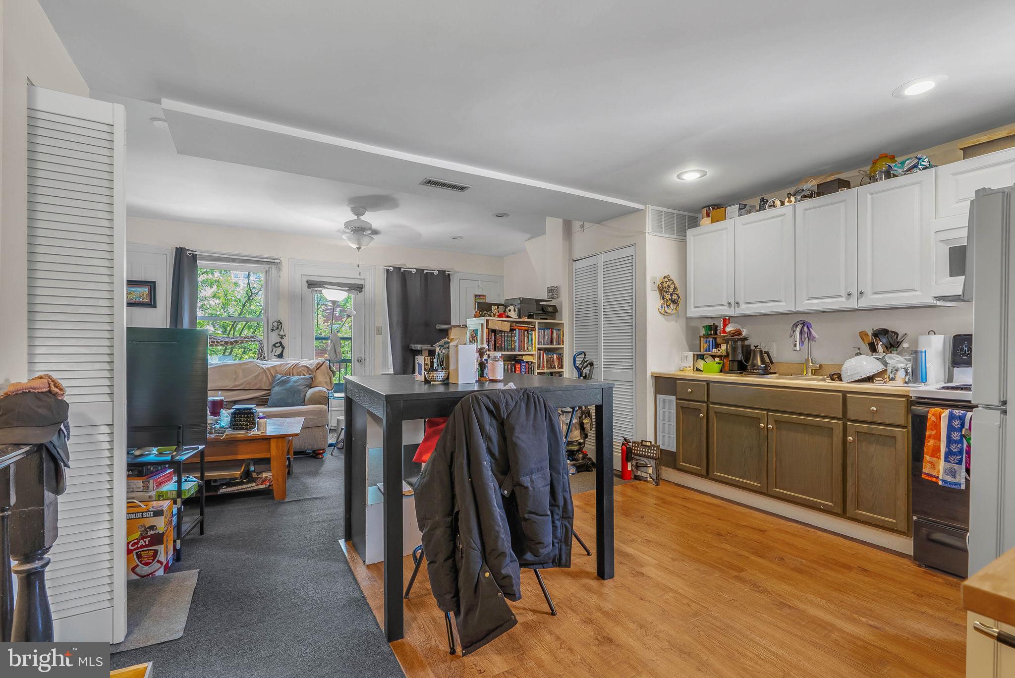 678 N 15TH STREET