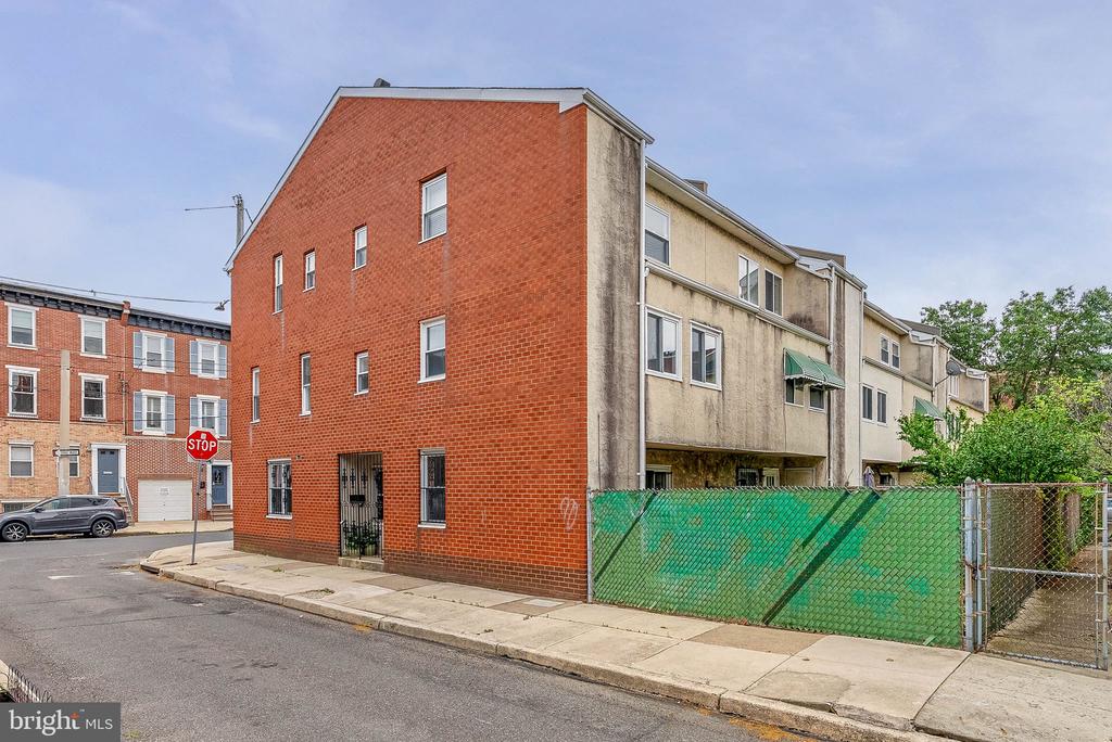 620 S 11TH STREET A
