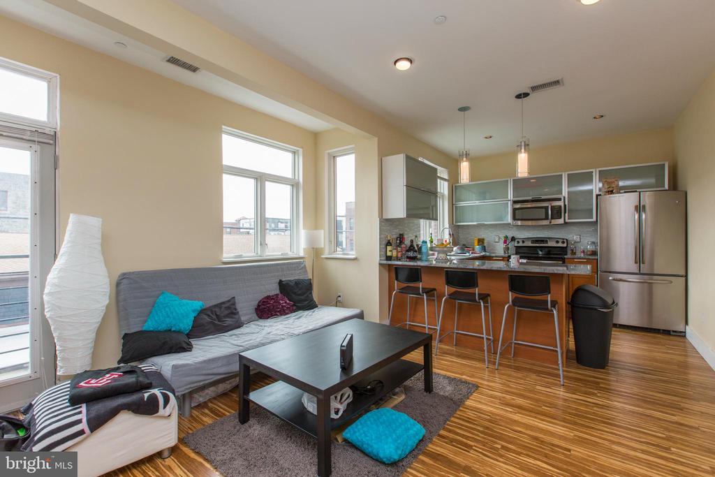 808 N 4TH STREET