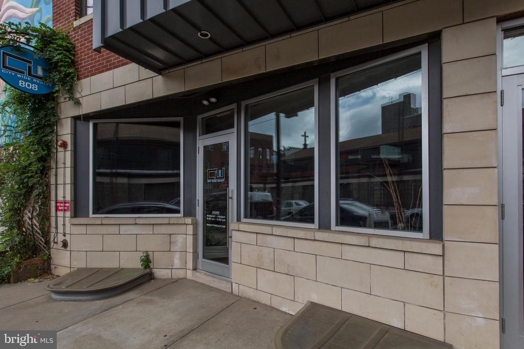 808 N 4TH STREET