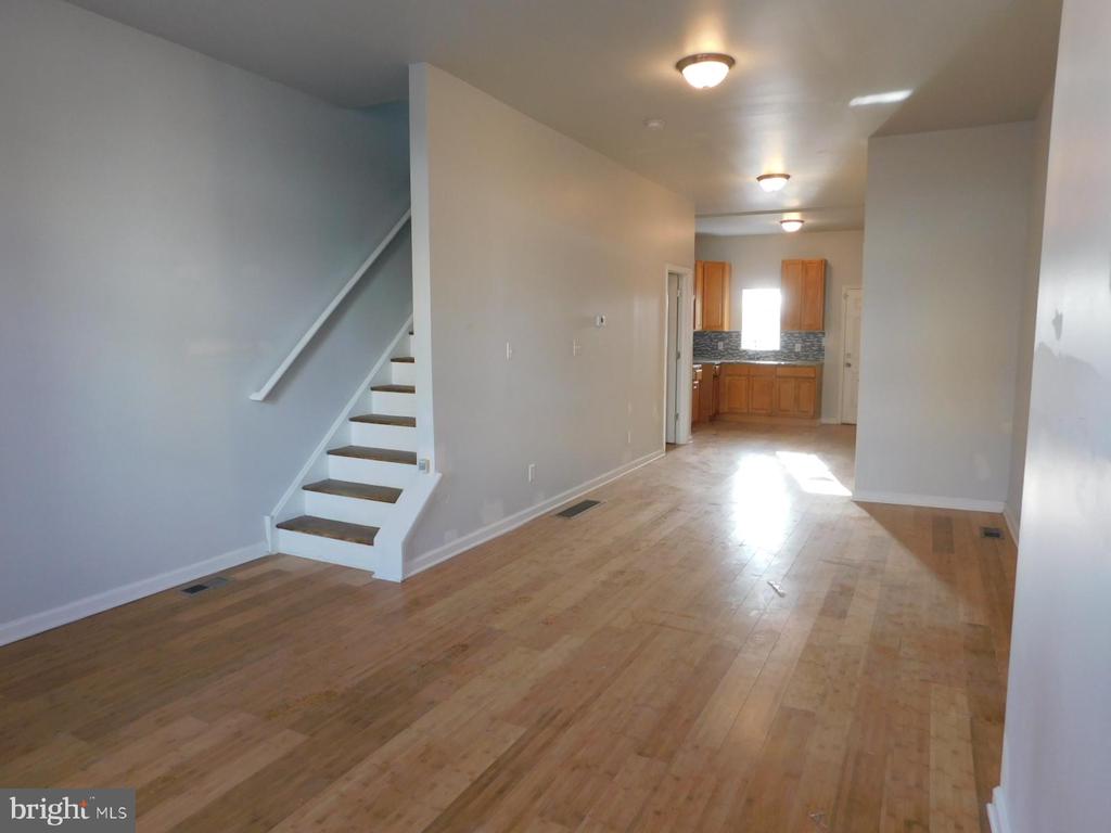 3038 CLIFFORD STREET