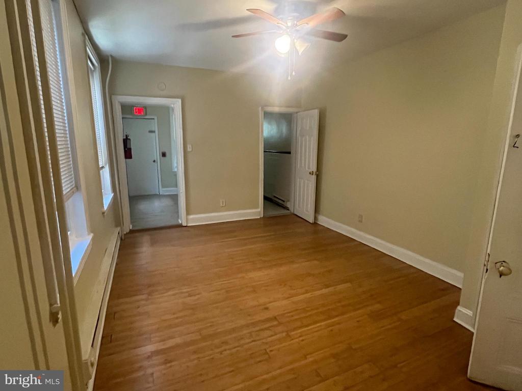 2023 W OXFORD STREET 1