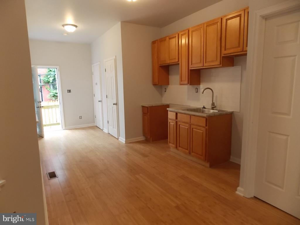 1658 S 54TH STREET